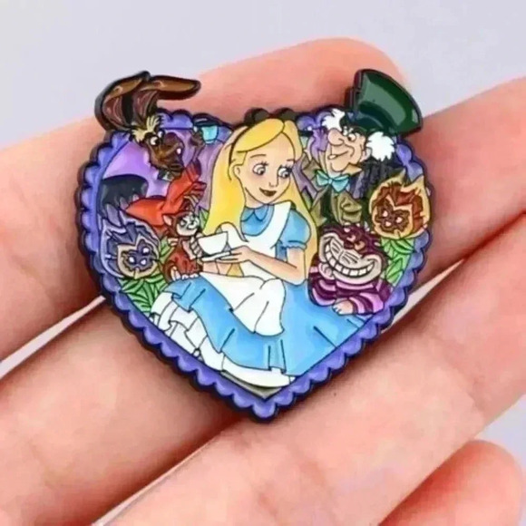 Alice in Wonderland: Classic Storybook Enamel Pin - Picture 3 of 5